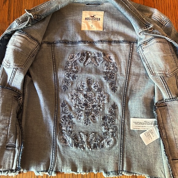 Womens Size Small denim jacket with back detailing - Picture 3 of 6